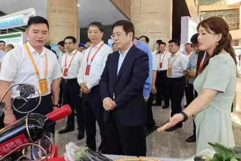 天明民权葡萄酒亮相2023河南省绿色食品产业发展大会(图4)