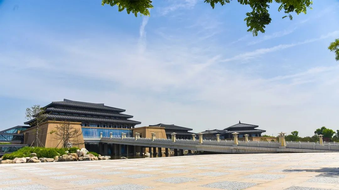 中国葡萄酒产旅融合发展大会暨2023西咸新区葡萄酒文化旅游月启动仪式成功举办(图9)