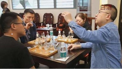 火车上能带散装白酒吗限制10斤2023年规定。(图1)