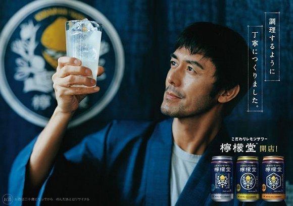 可口可乐惨淡经营为寻生机推出有史以来首款含酒精饮料(图1)