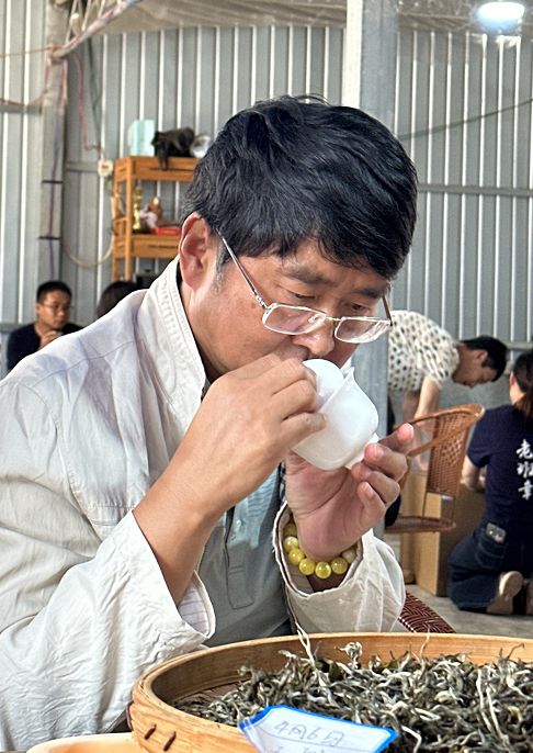 红酒论酒庄普洱讲山头云南开采教授把关众筹只有30饼随缘而入(图5)