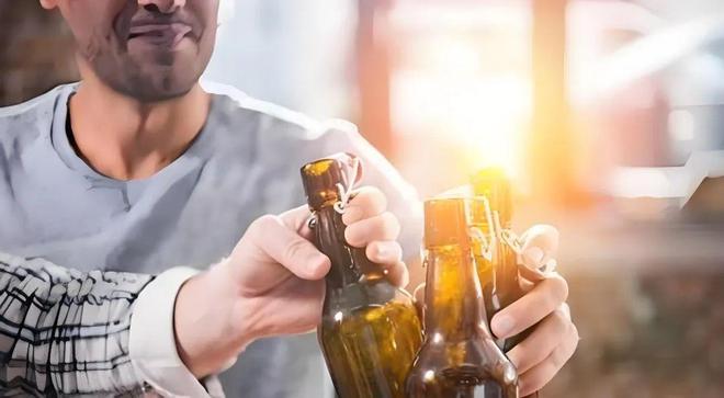 尿酸值忽高忽低致疼痛怎么办？痛风专家周桂兰为你解答！(图3)