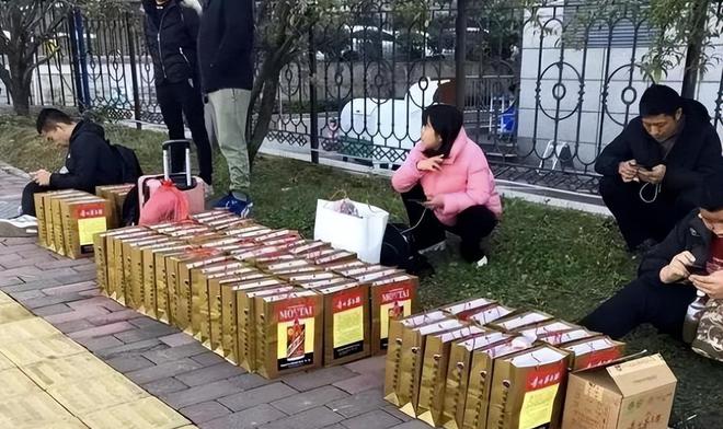 茅台批价创今年新低！股价持续下跌黄牛：谁砸我碗我就砸谁锅(图6)