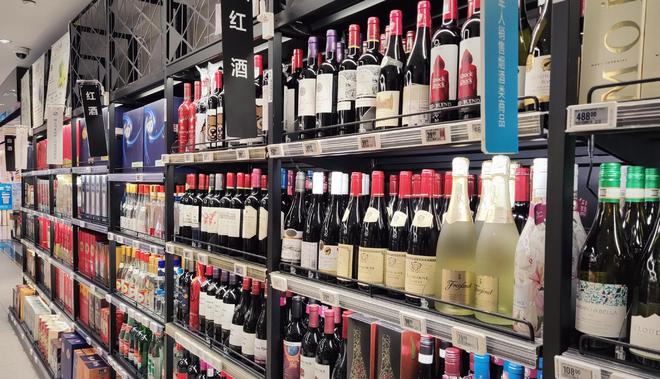 多家葡萄酒企业上半年亏损！高端和年轻化哪个是突围“良方”(图1)