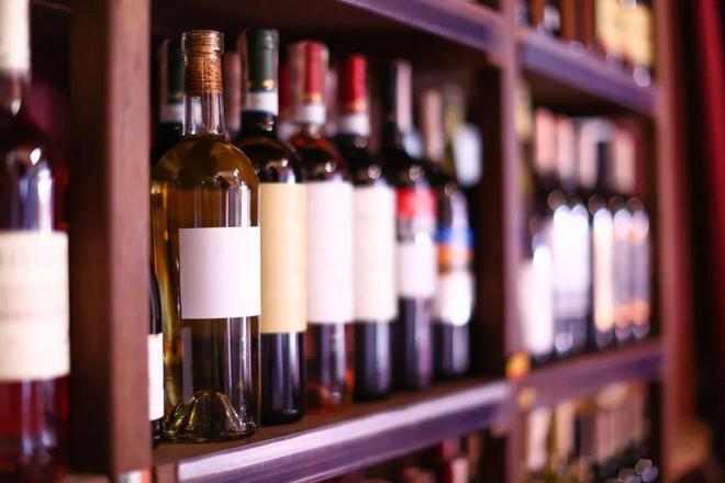 一定当心！女子自制葡萄酒毒倒老公老公：就喝了一口(图26)