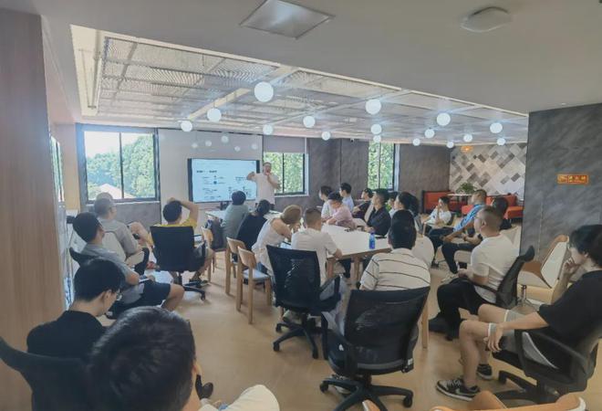 为什么普通人总是会感觉自己错过赚钱机会和风口？(图3)